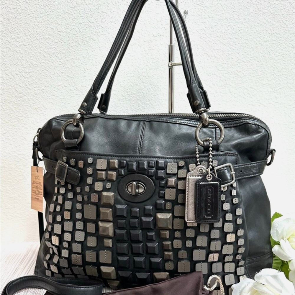 Authentic COACH Ella Leather Studded XL 2 way tote Shoulder Crossbody